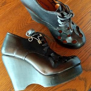 Munoz Vrandecic Women's Wedge Black Leather Shoes